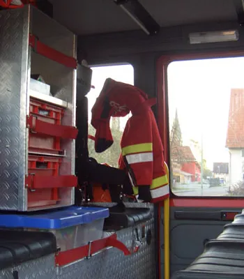 freiwillige-feuerwehr-woringen-florian-40-2-mannschaftsraum.jpg