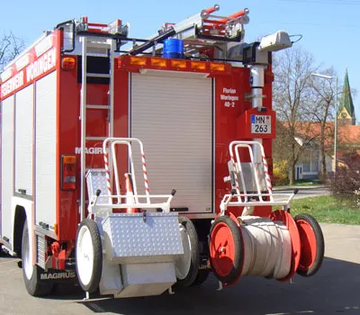 freiwillige-feuerwehr-woringen-florian-40-2-heck.jpg